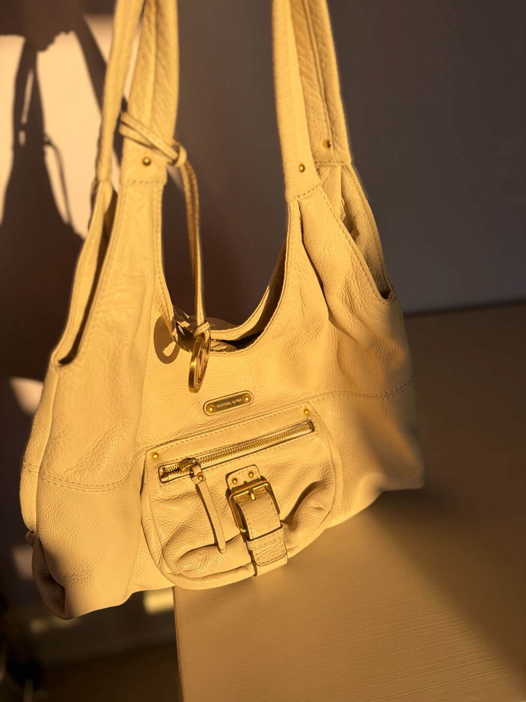 Michael Kors Cream Leather Bag - photo 3