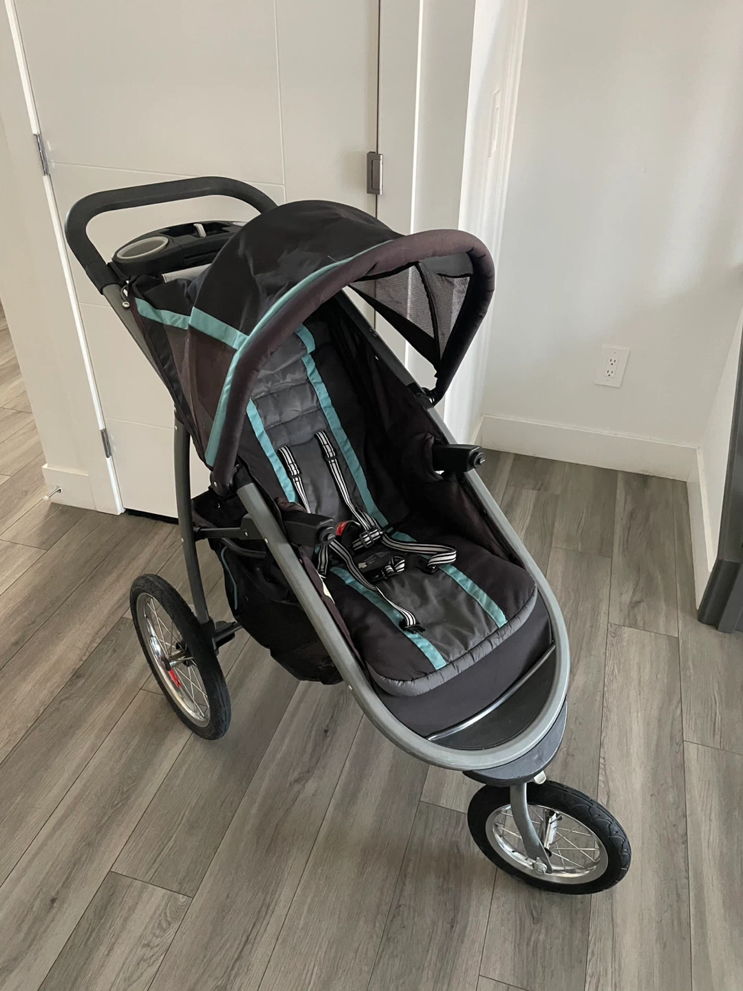 Graco Baby Stroller with No Tray