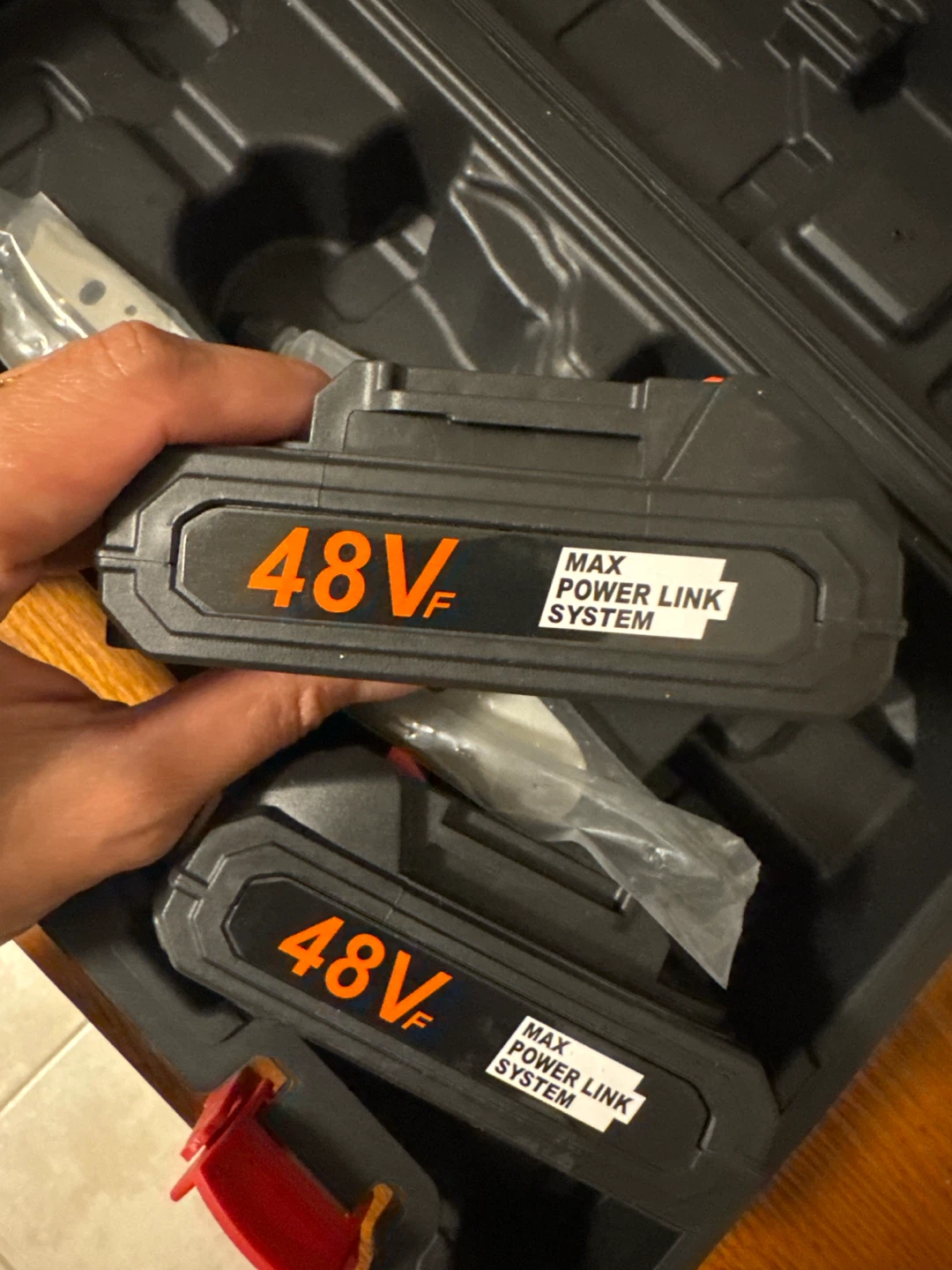 Cordless Handheld Chainsaw with 2 Batteries - photo 4