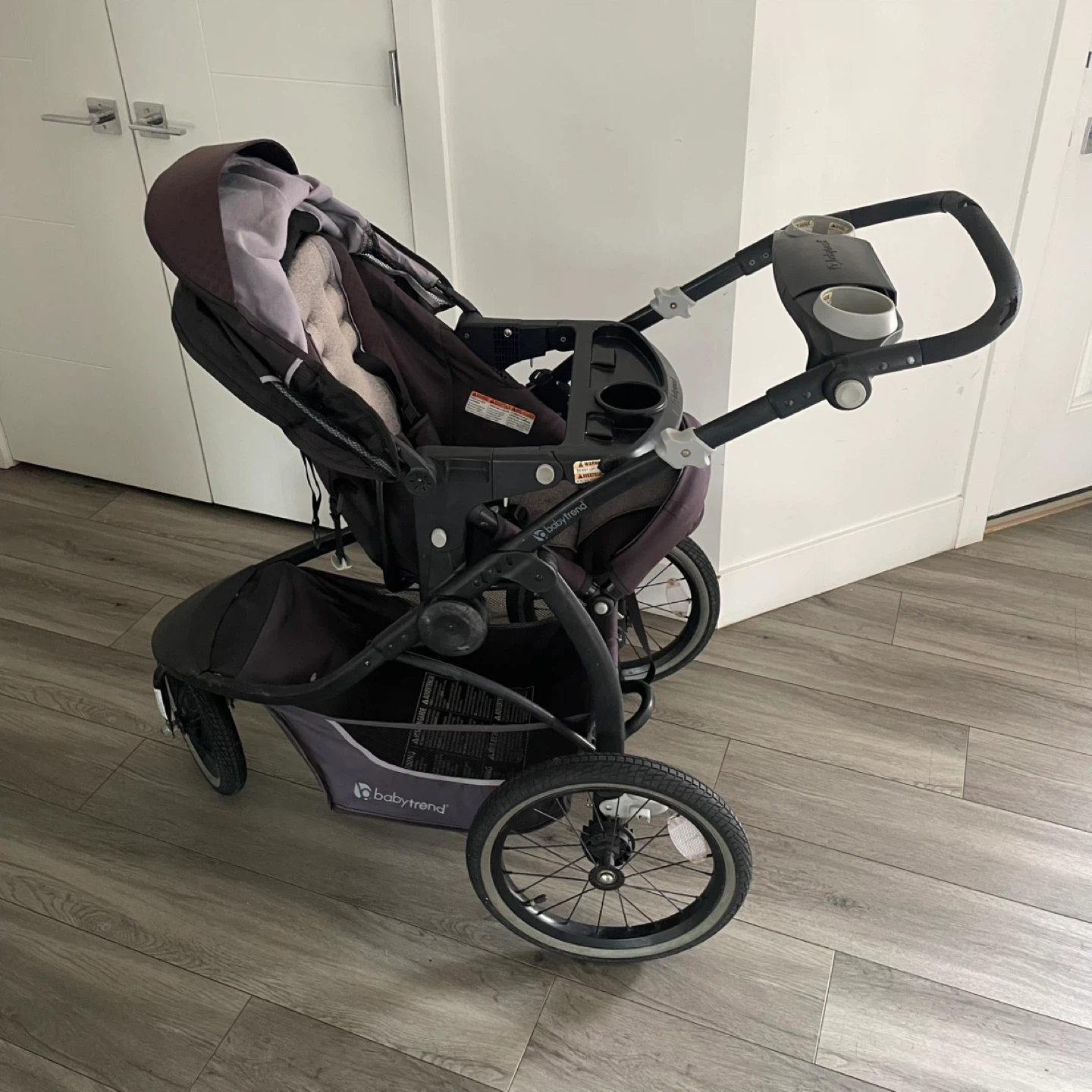 Baby Trend Jogger Stroller - photo 4