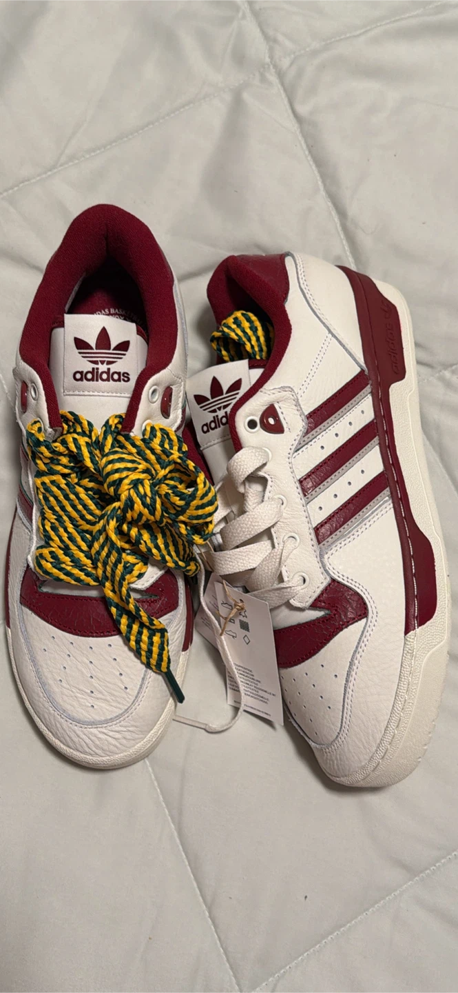 Adidas Low Top Sneakers - photo 2