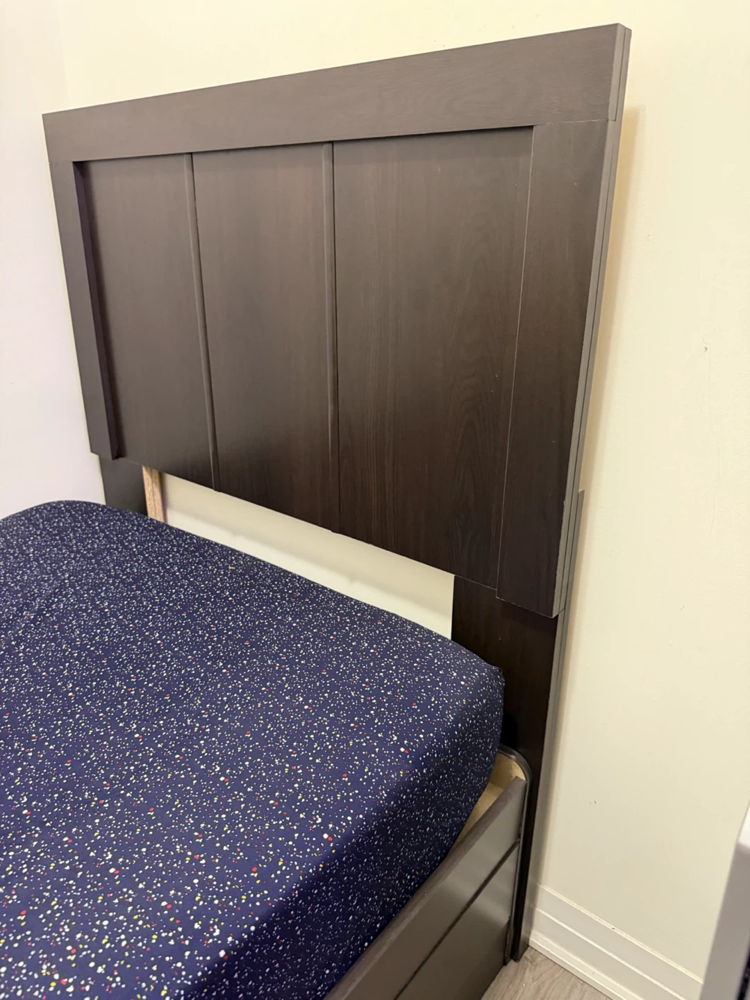 Dark Wood Headboard with Storage Bed Frame - photo 4