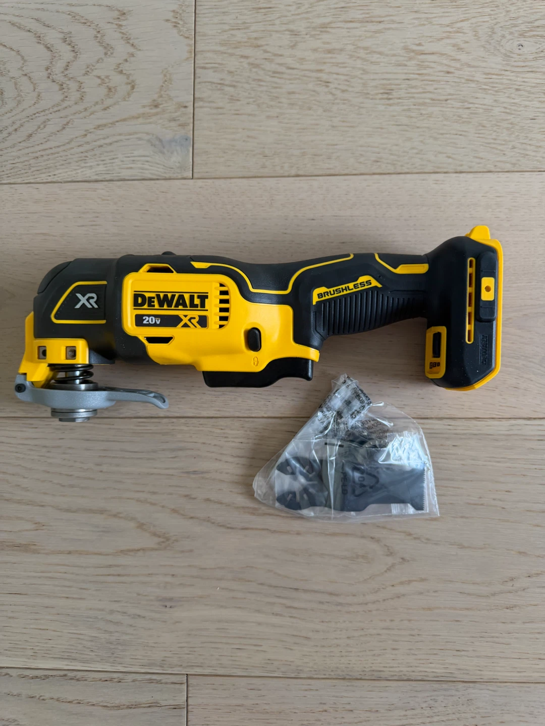 DEWALT DCS356 Cordless Oscillating Multi-Tool 20V XR