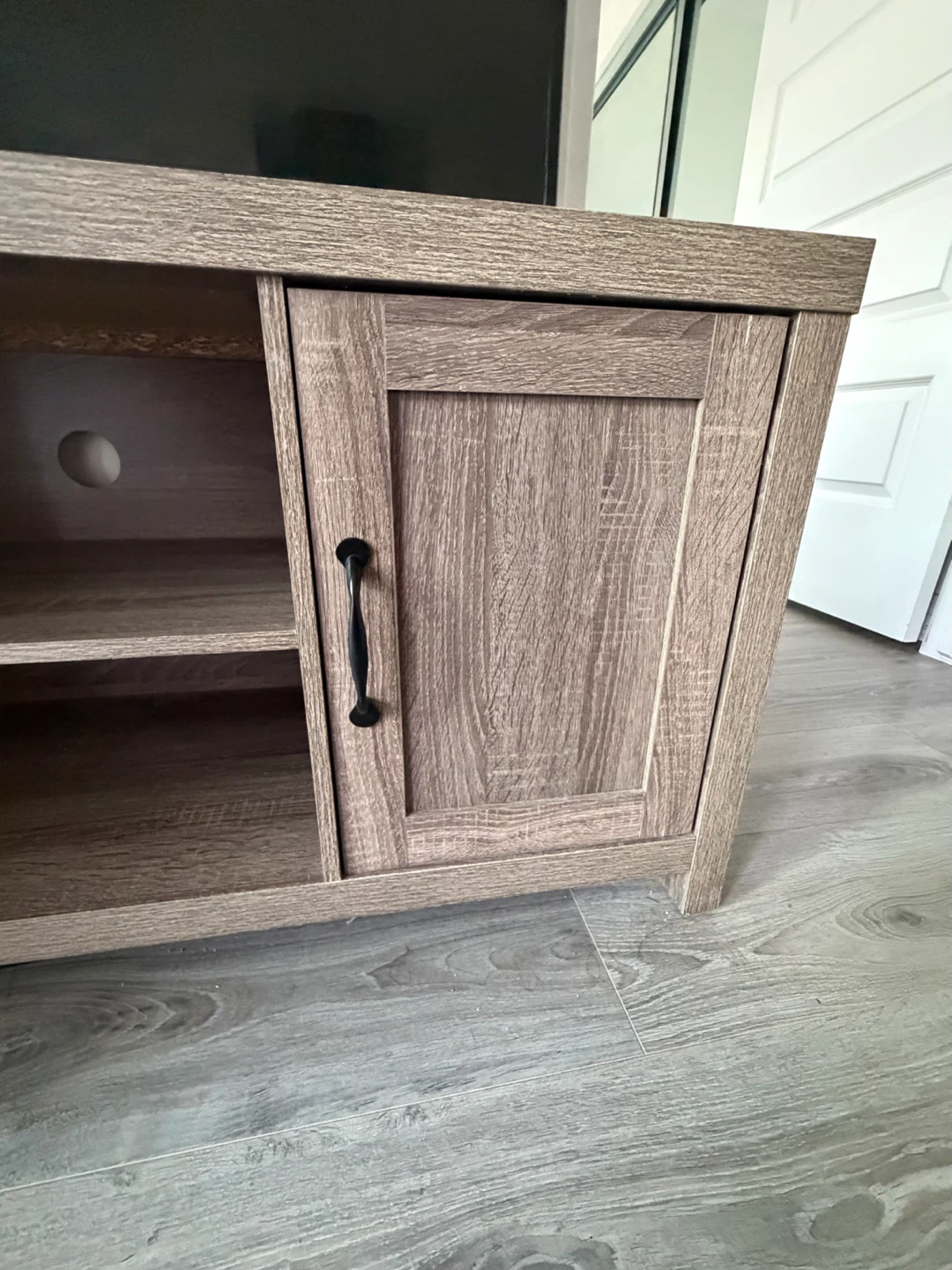Wood TV Stand - photo 3