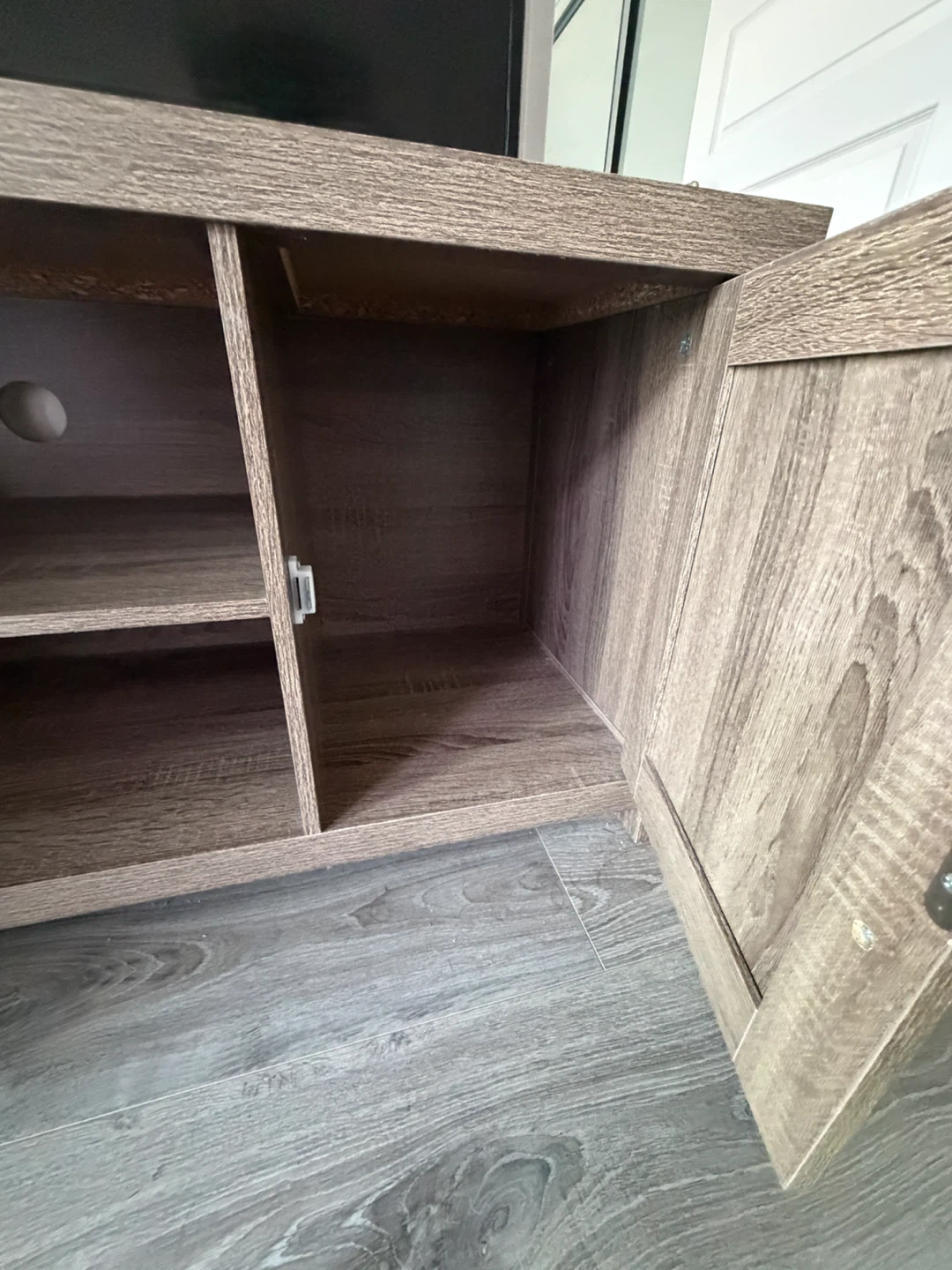 Wood TV Stand - photo 4