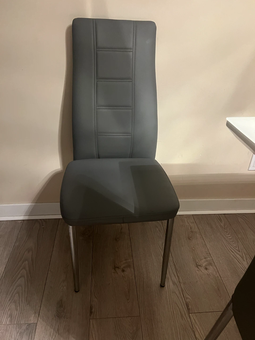 white dining table with 6 grey leather chairs - photo 3