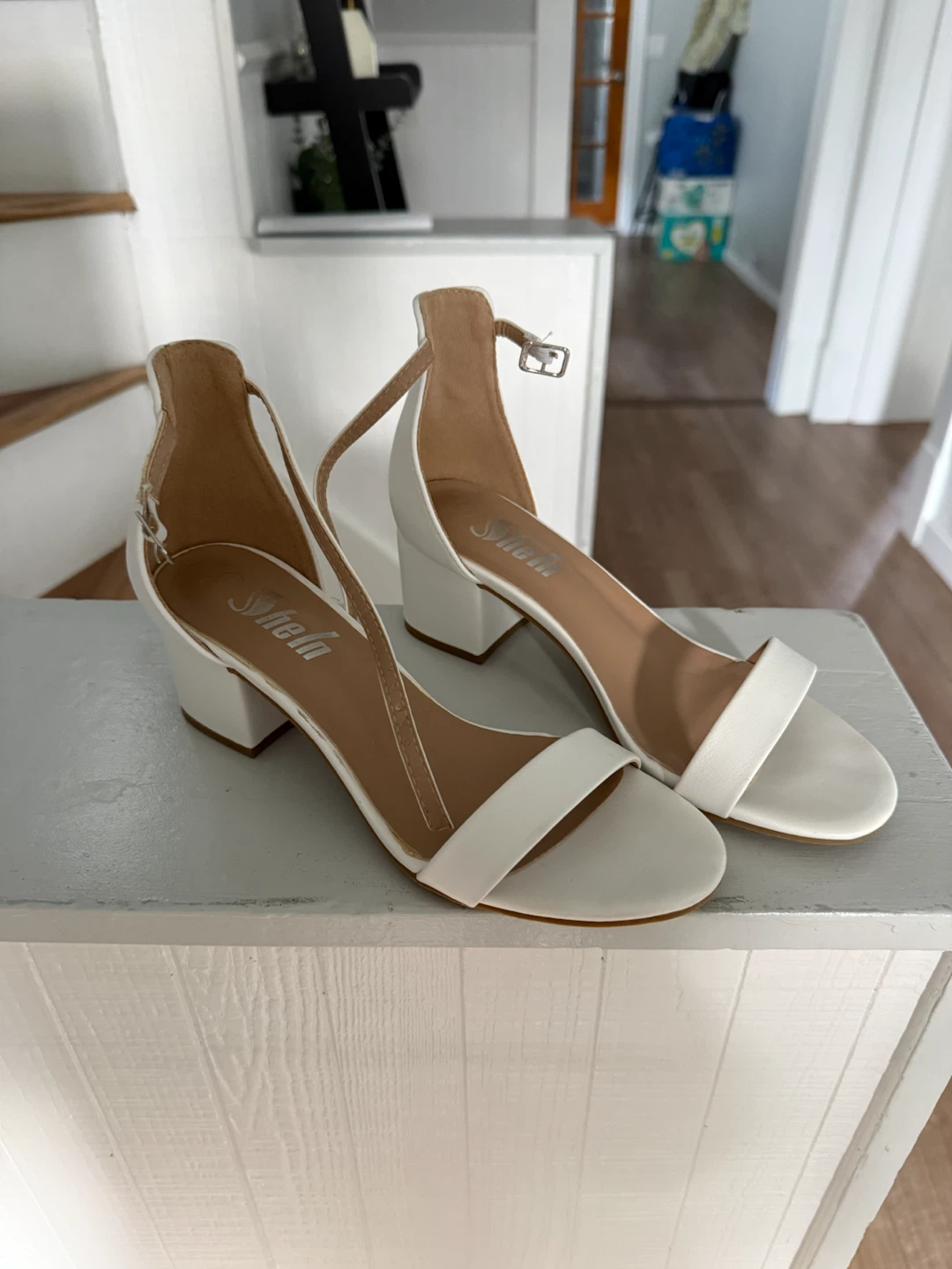 White Block Heel Sandals - photo 2
