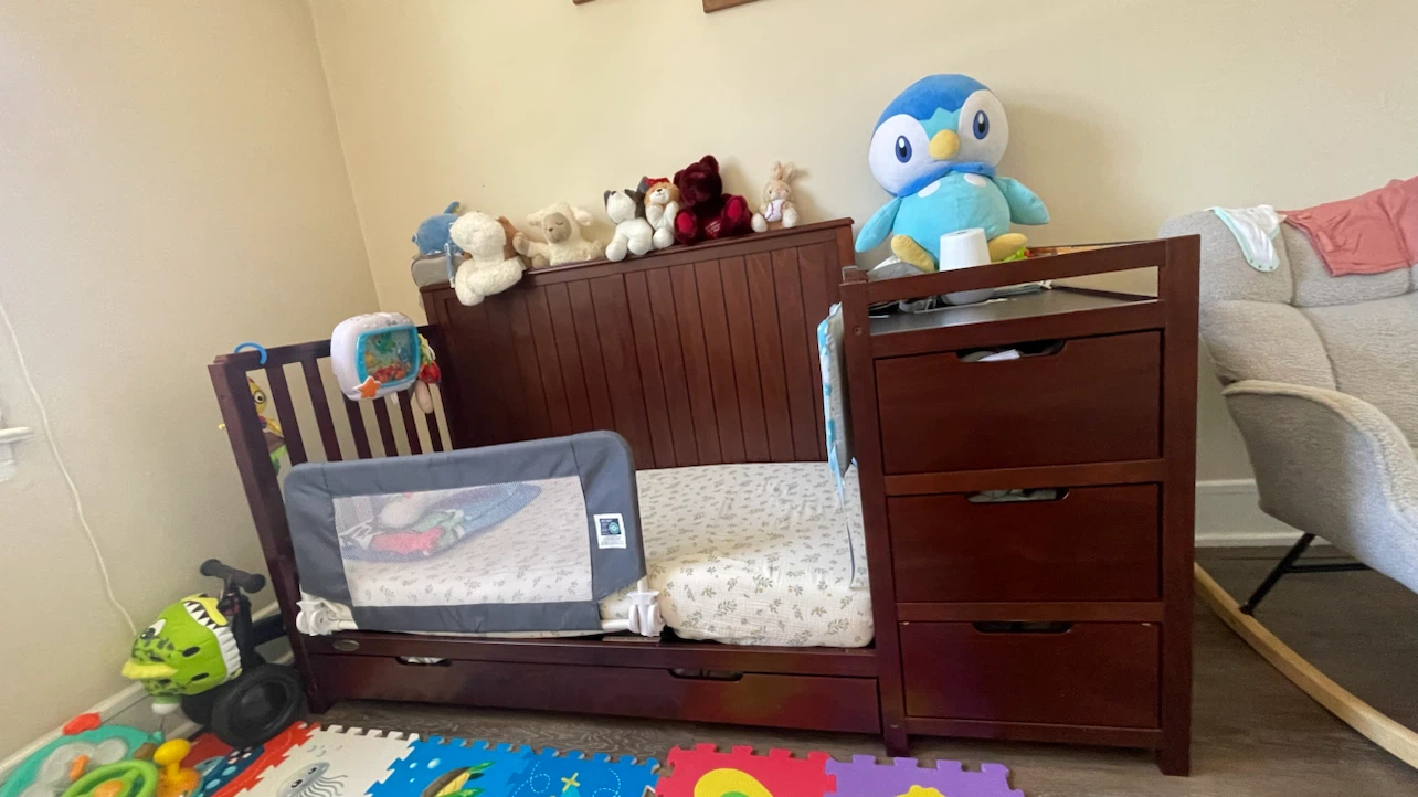 Crib with Changing Station - photo 2