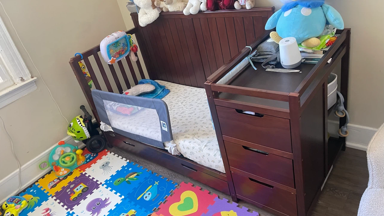 Crib with Changing Station - photo 3