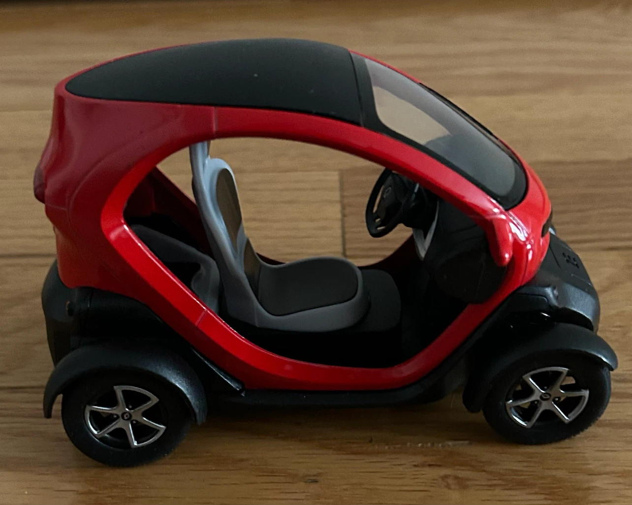 Renault Twizy Toy Car - Red - photo 2