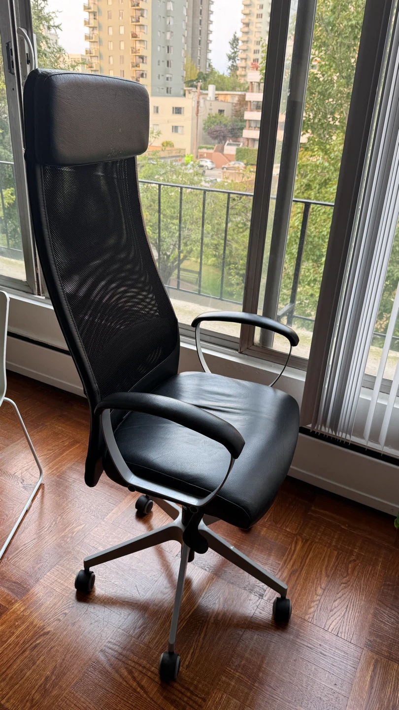 IKEA MARKUS Office Chair - photo 2