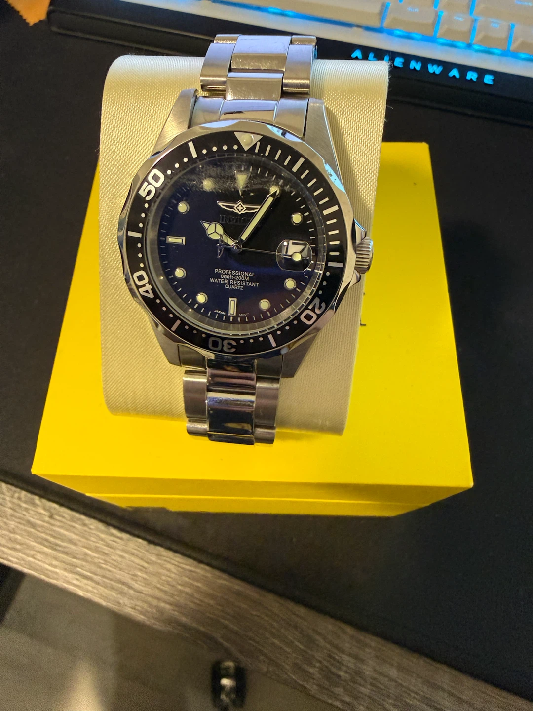 Invicta Professional 660ft / 200m Water Resistant Watch - photo 3