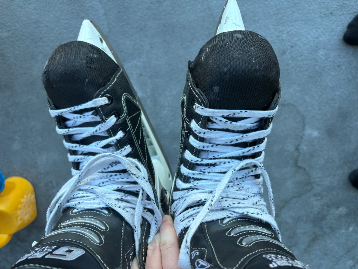 CCM 625 Super Tacks Hockey Skates - photo 2