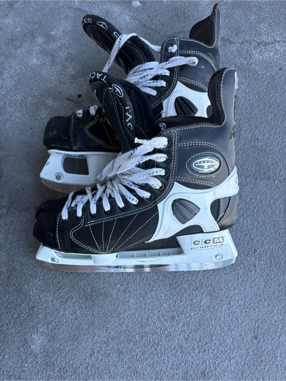 CCM 625 Super Tacks Hockey Skates - photo 3
