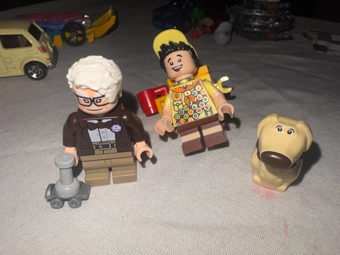 LEGO Up Carl Fredricksen, Russell, and Dug figures