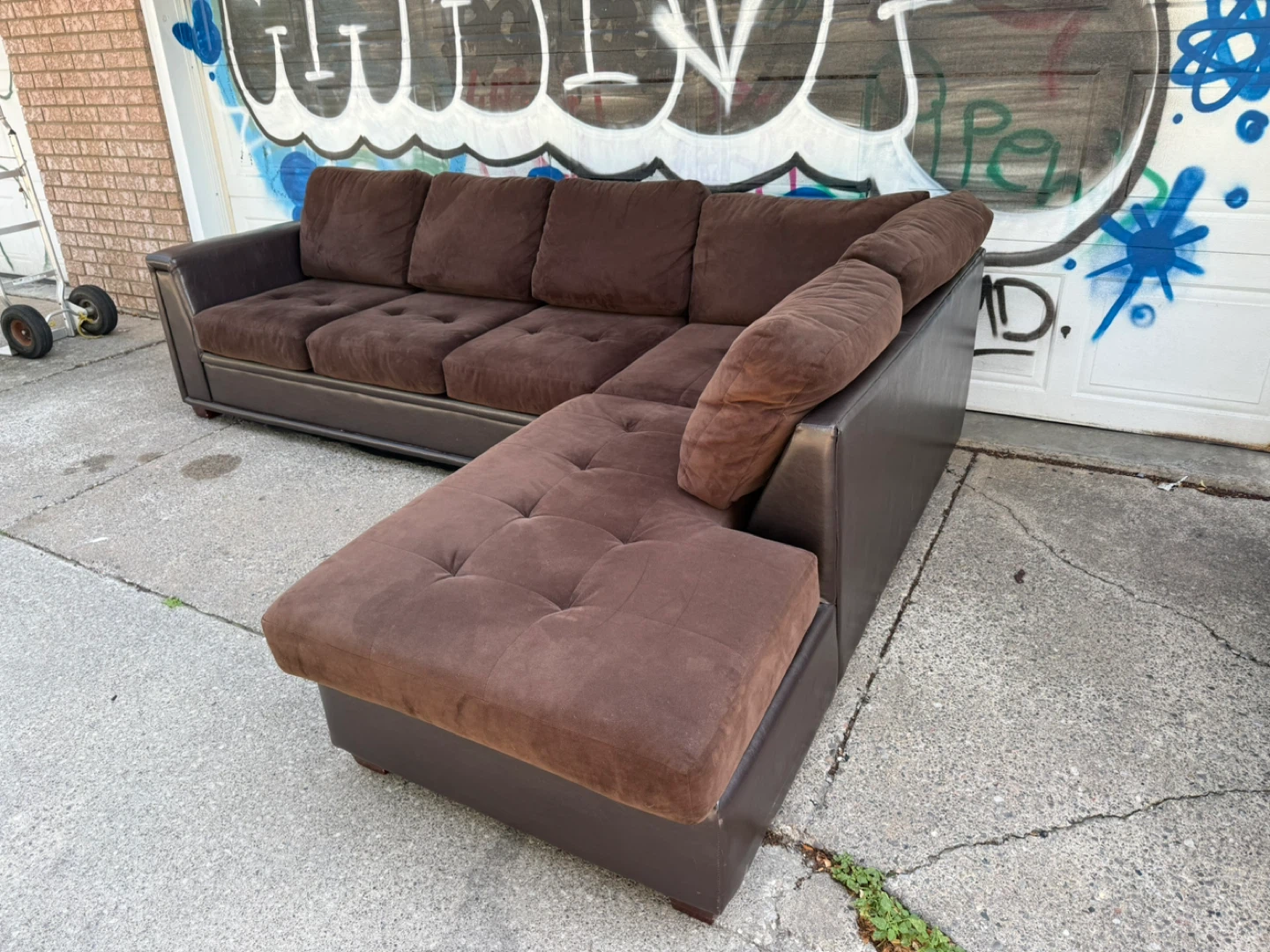 Free delivery Brown Sectional Sofa - photo 3