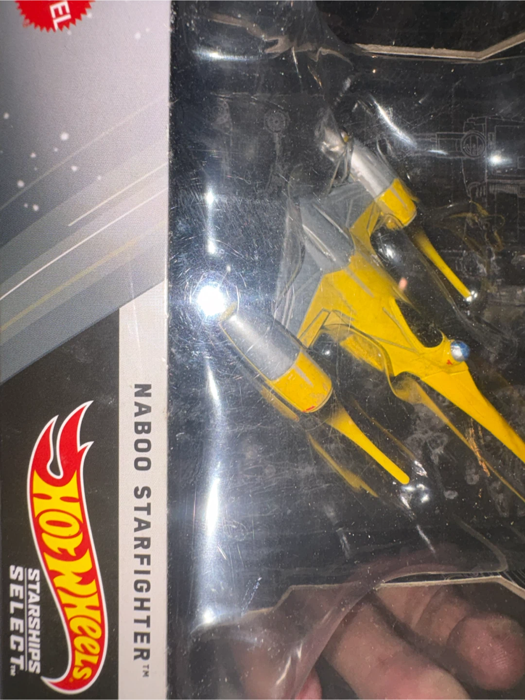 Hot Wheels Star Wars Naboo Starfighter Toy - photo 3
