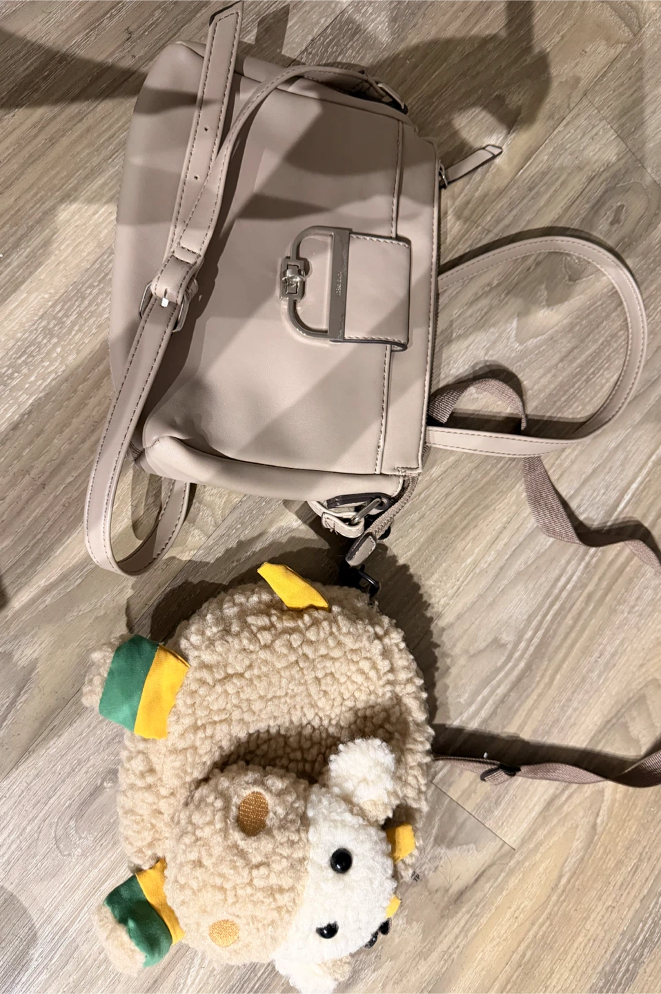 Cross body bags