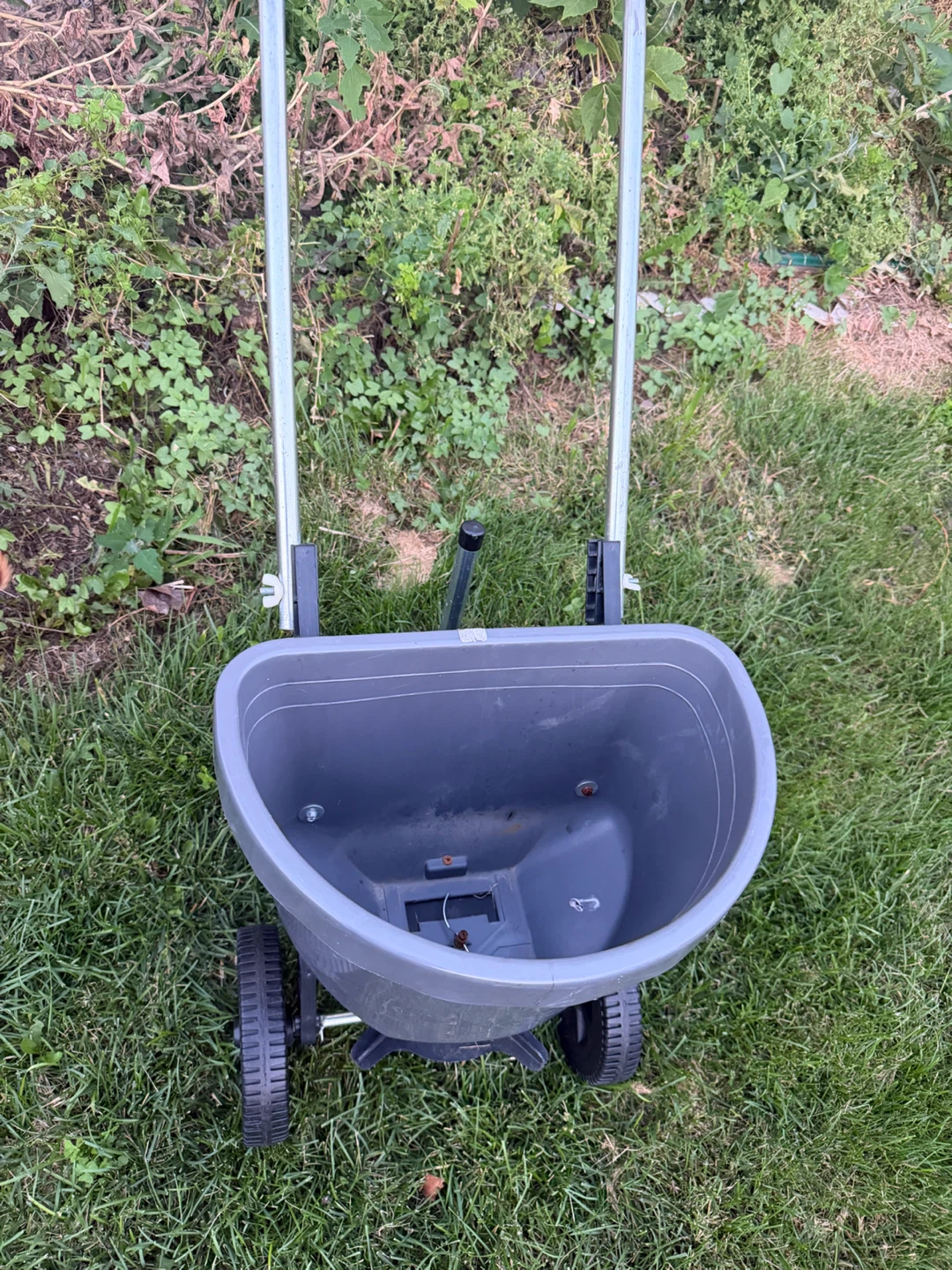 Push Spreader - photo 4