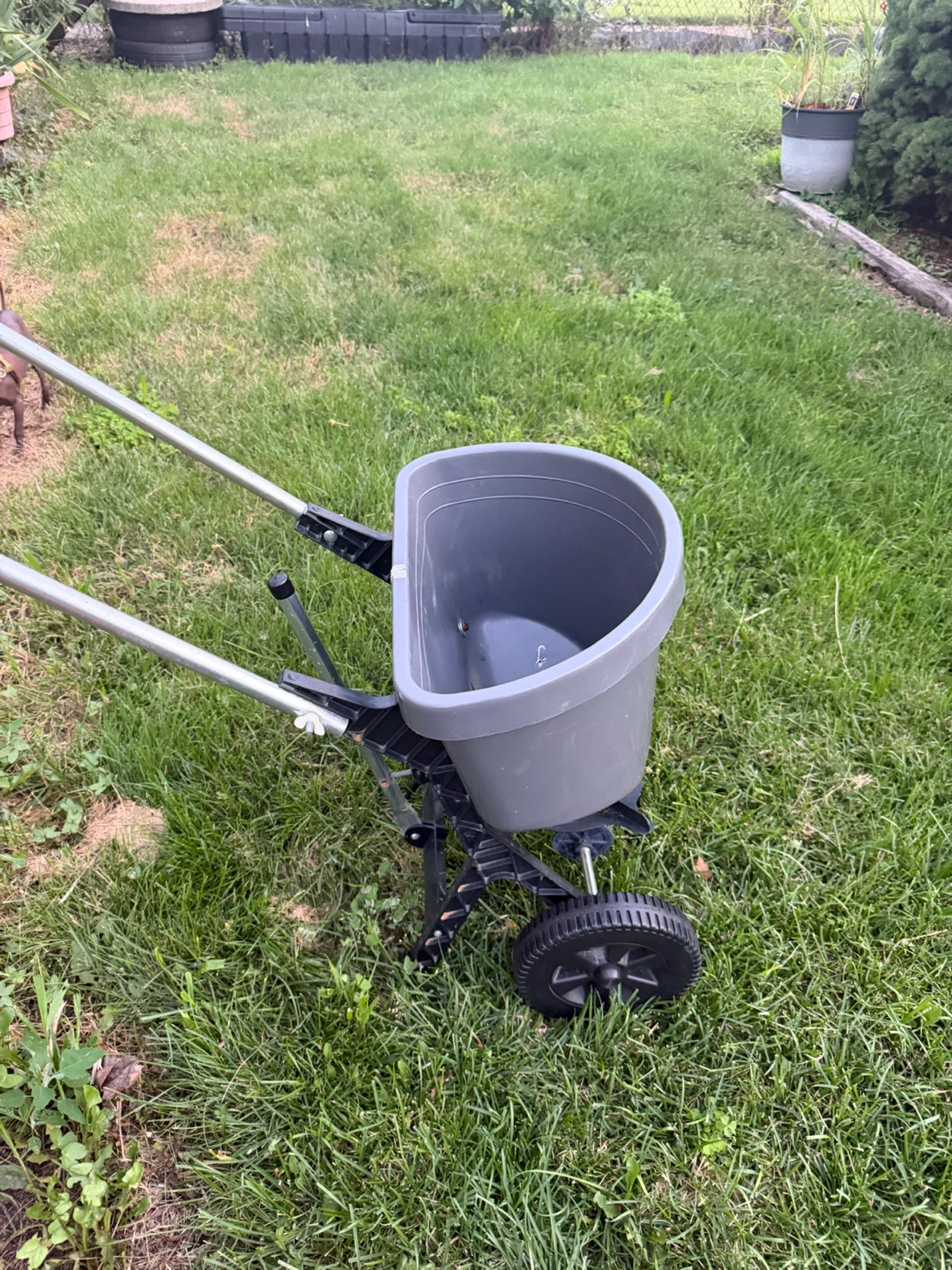 Push Spreader - photo 5