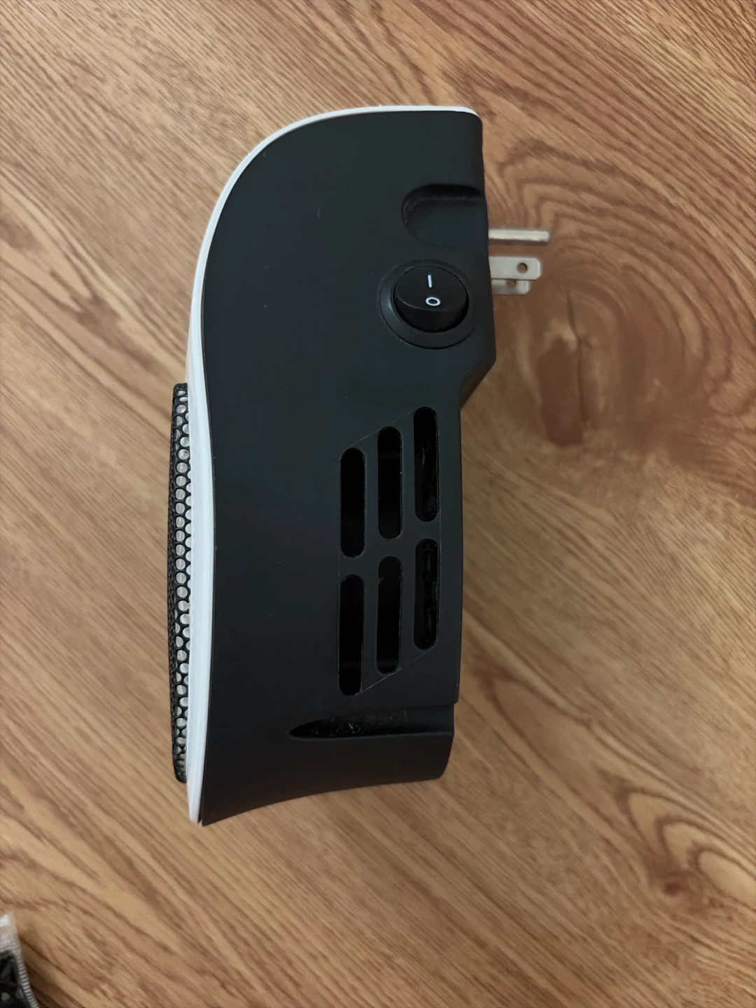 Compact Plug-In Ceramic Heater - photo 2