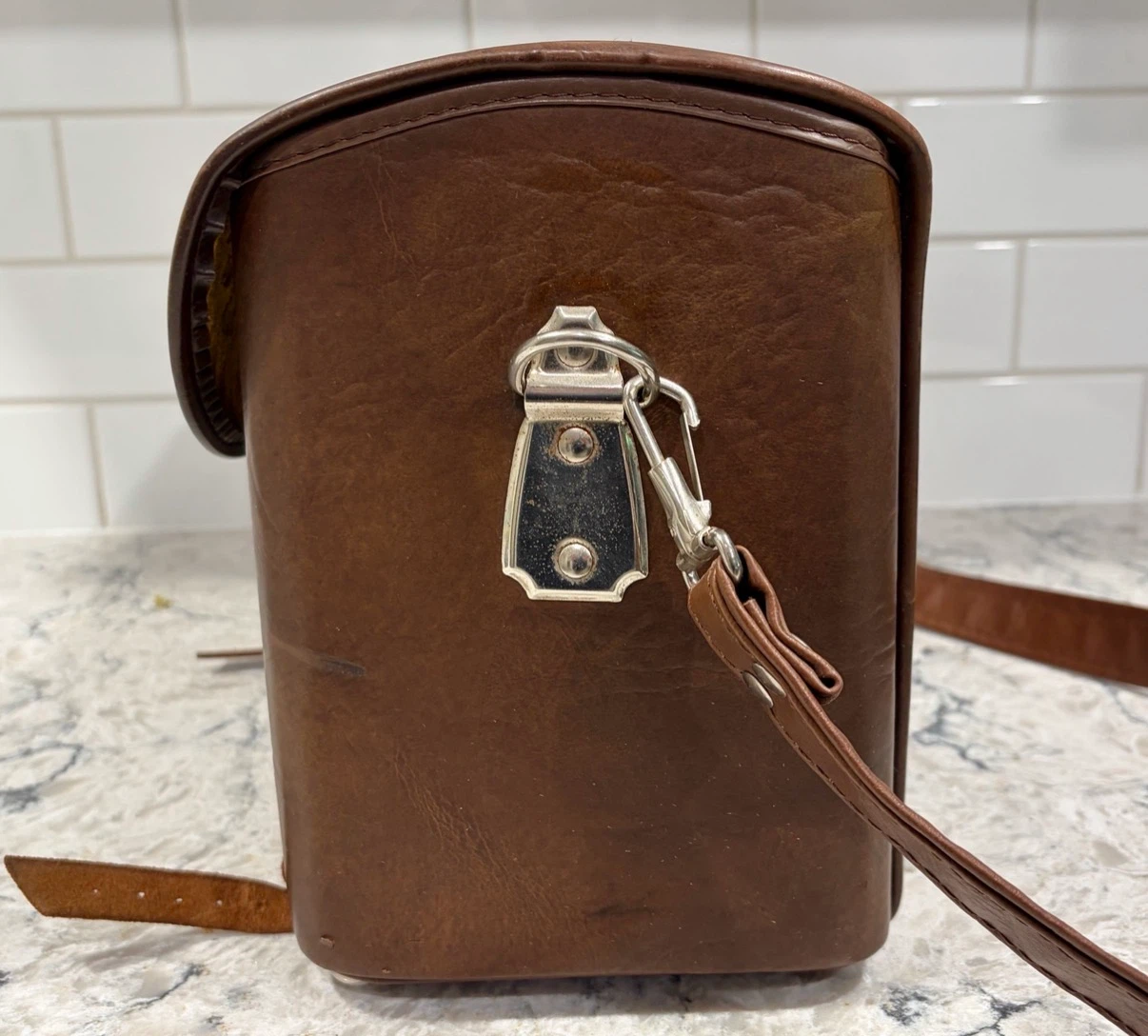 Vintage Leather Hard Camera Case w/ Strap & Velvet Interior - photo 5