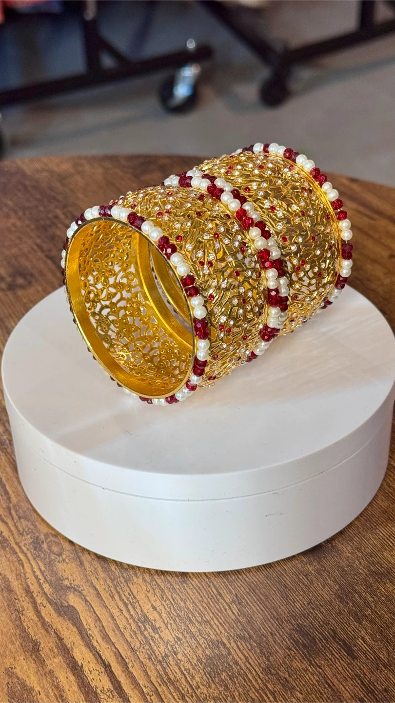 Set Gold plated Bangles with Red and White Beads - photo 2