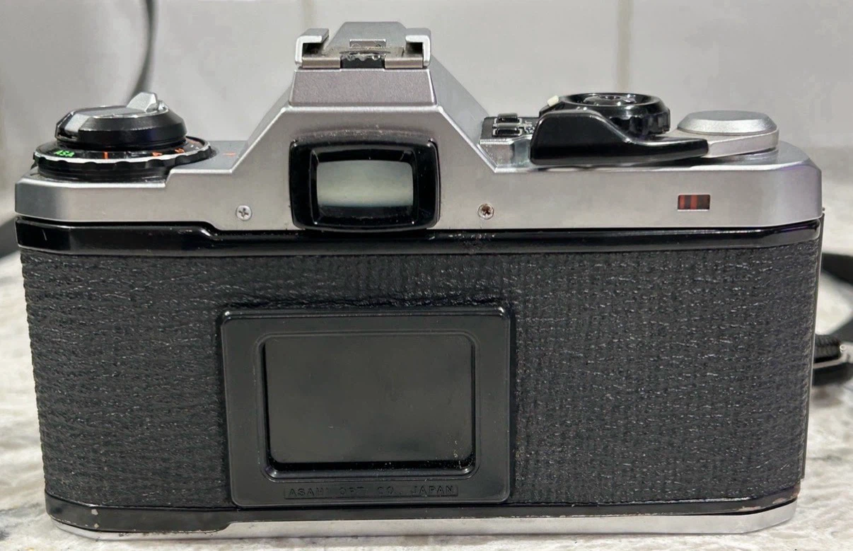 Pentax ME Super 35mm Film Camera w/ 50mm f/2 + 24mm f/2.8 Lens - photo 5