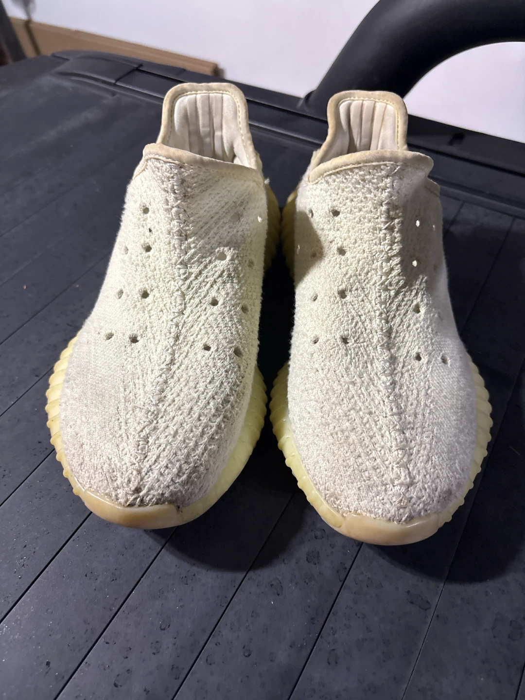 Adidas Yeezy Boost 350 V2 Light Sneakers