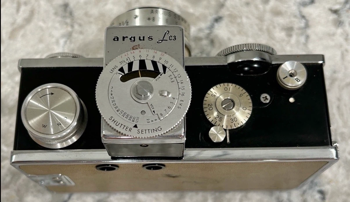 Vintage Argus C3 Matchmatic 35mm Film Camera w/ Cintar Lens - photo 3