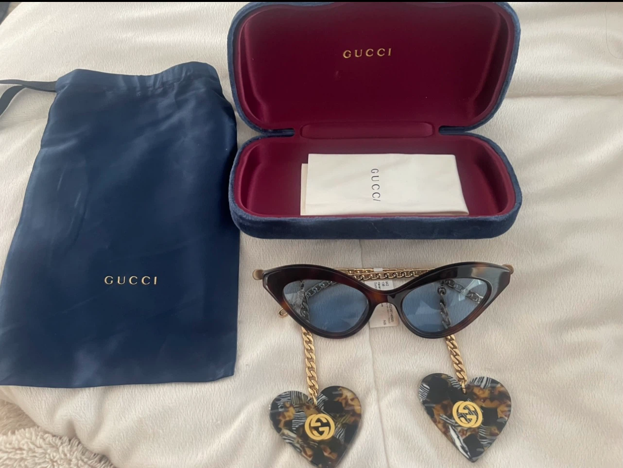 Just GUCCI Cat Eye Sunglasses with Heart Charms - photo 3
