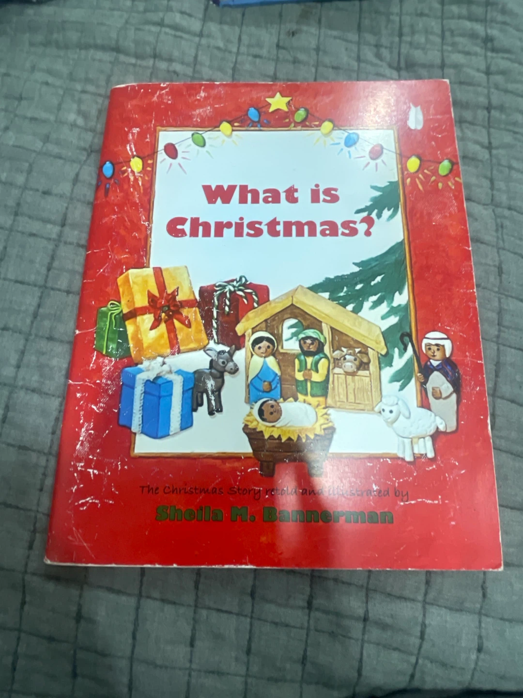 What is Christmas? & What is Easter? Books - photo 5