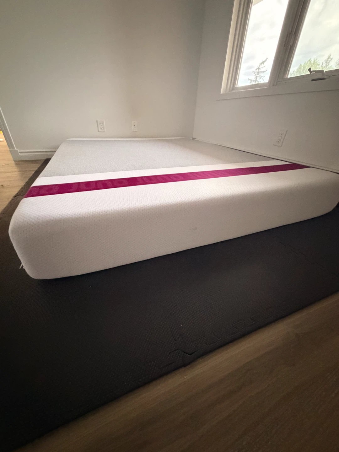 New Queen Mattress - photo 4