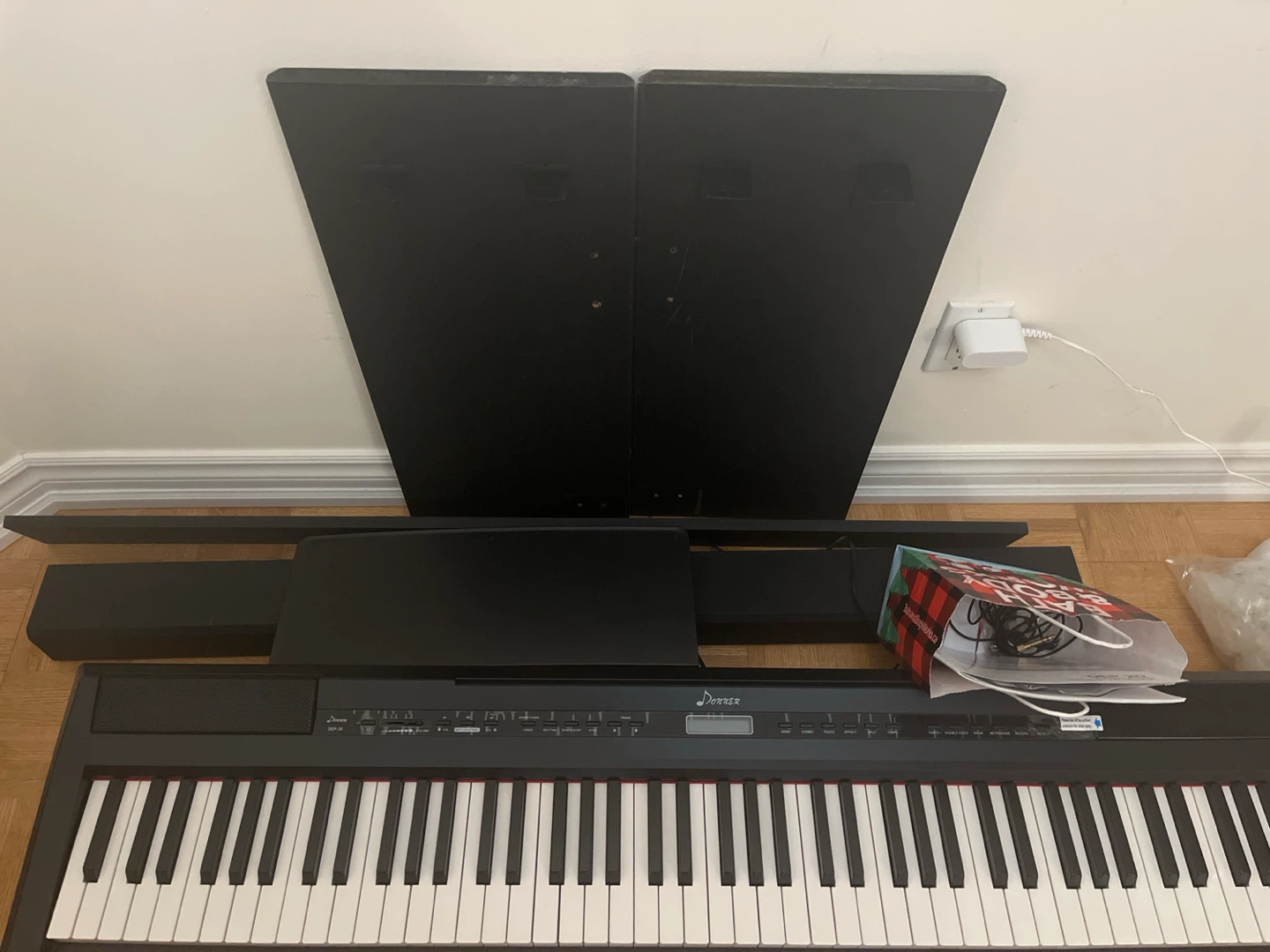 Donner Digital Piano with Stand and Pedals - photo 3