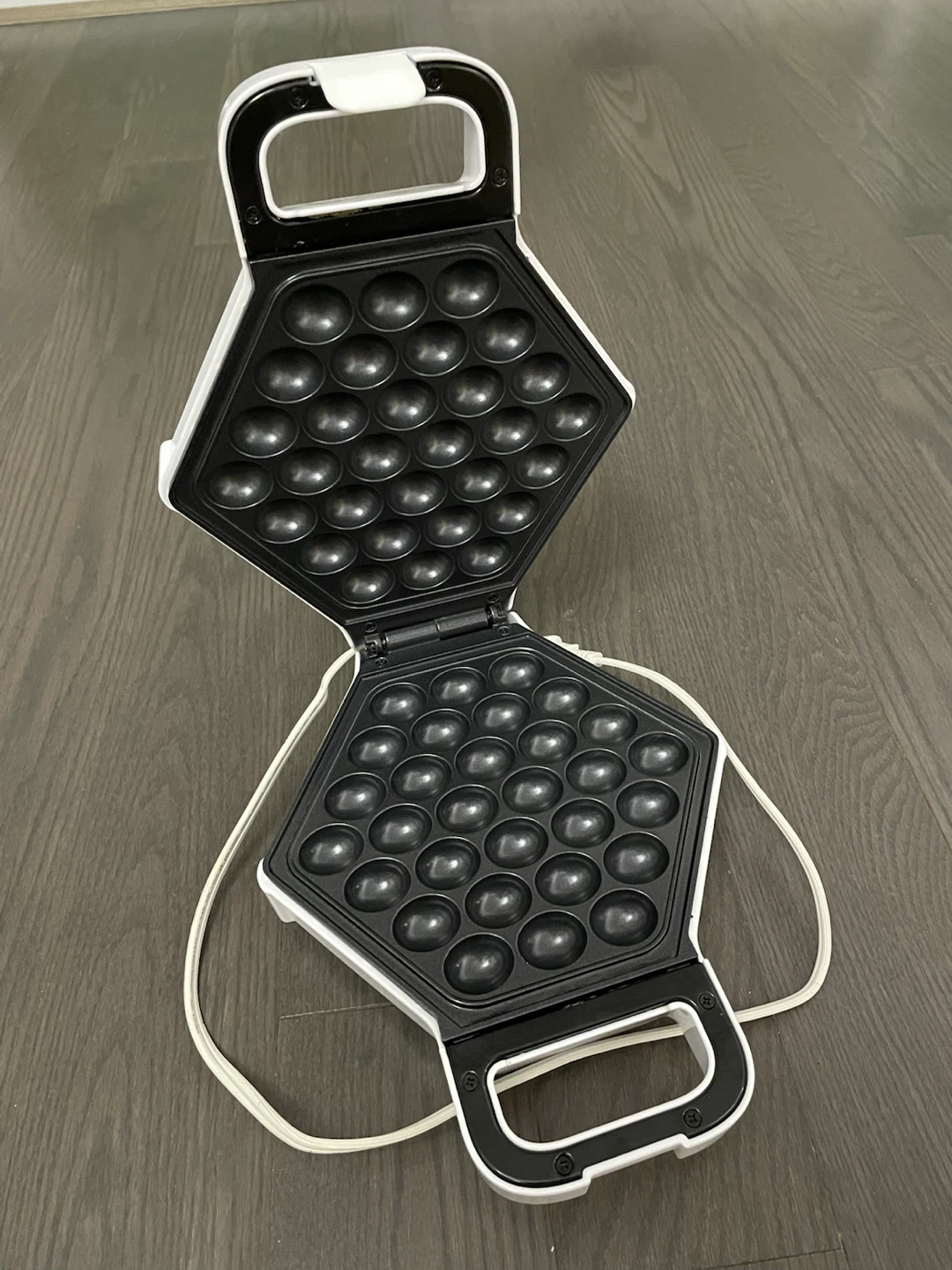 CucinaPro Bubble Waffle Maker
