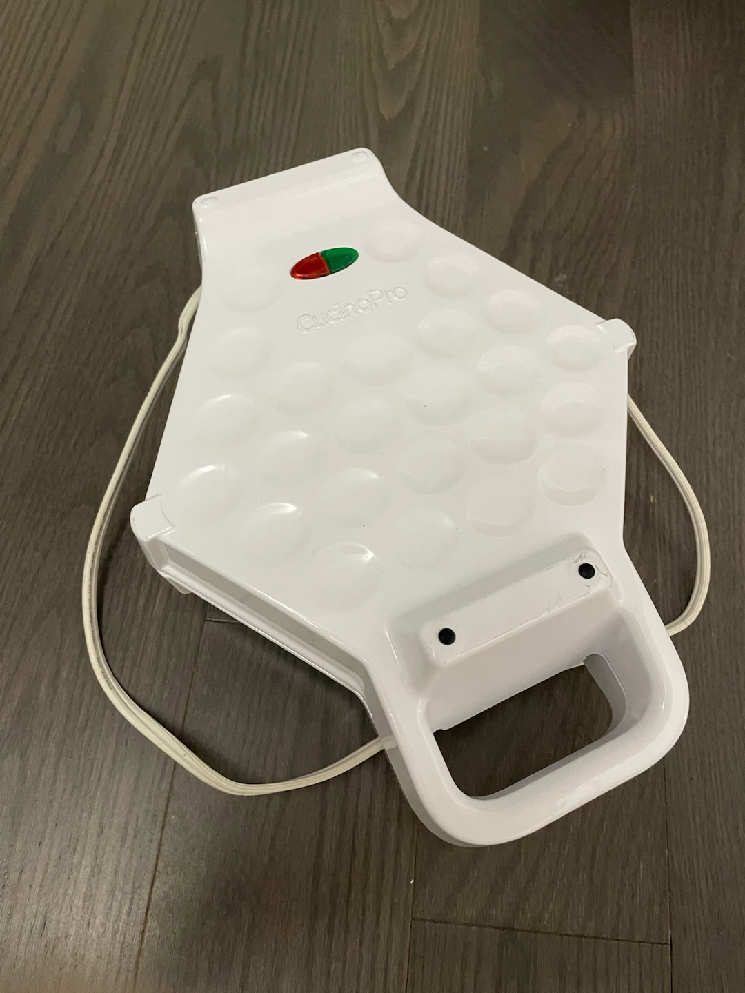 CucinaPro Bubble Waffle Maker - photo 2