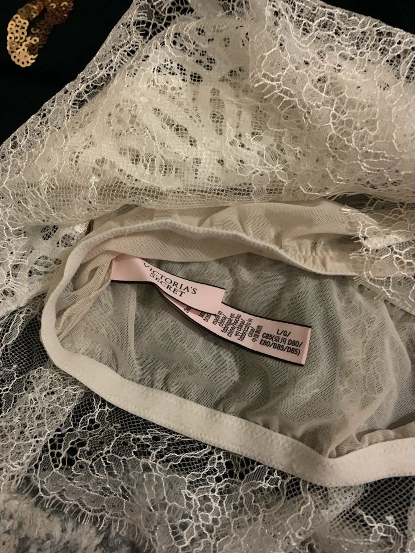 Womens clothing sizes range Victoria’s Secret American eagle - photo 5