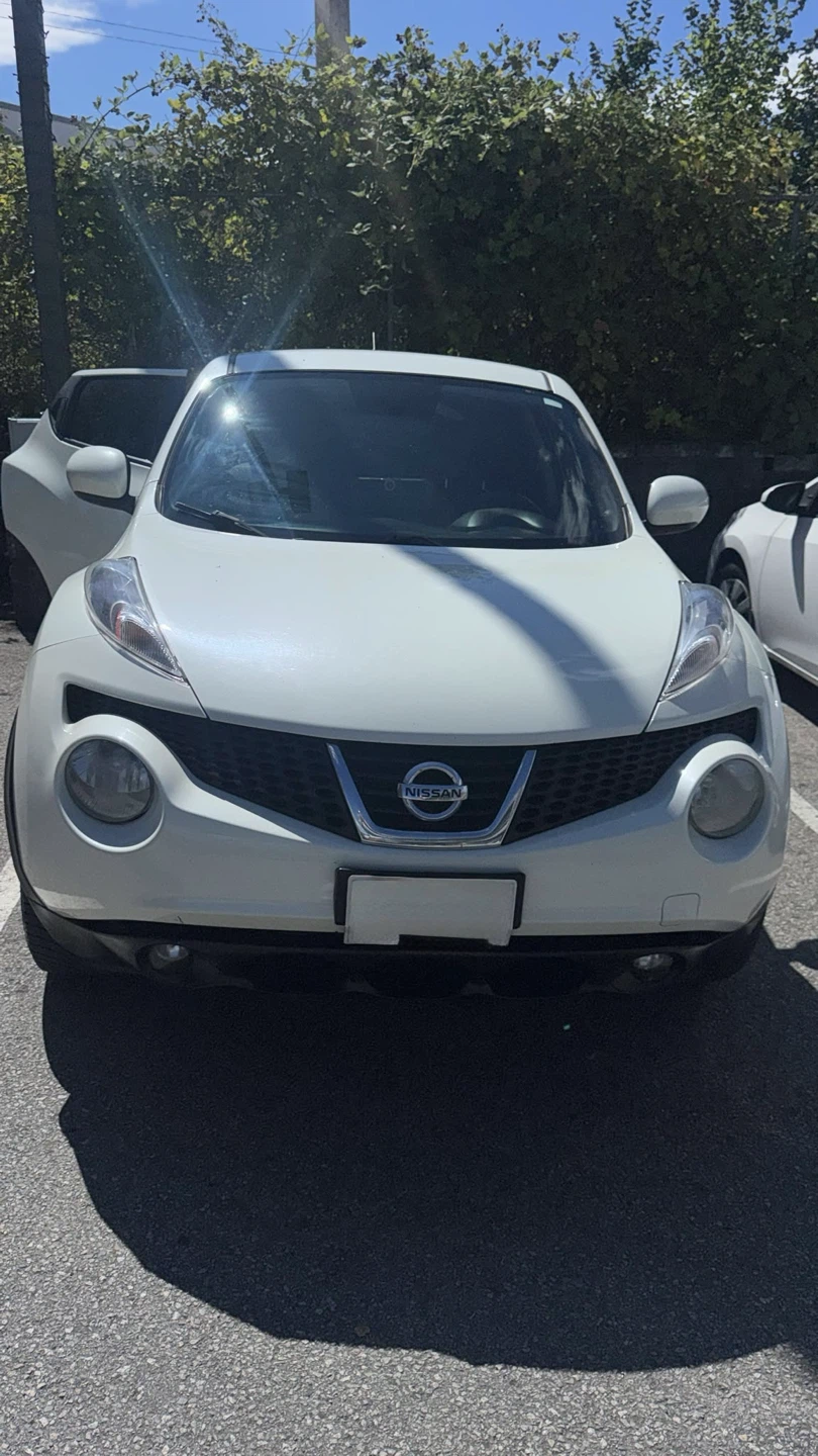 White Nissan Juke - photo 5