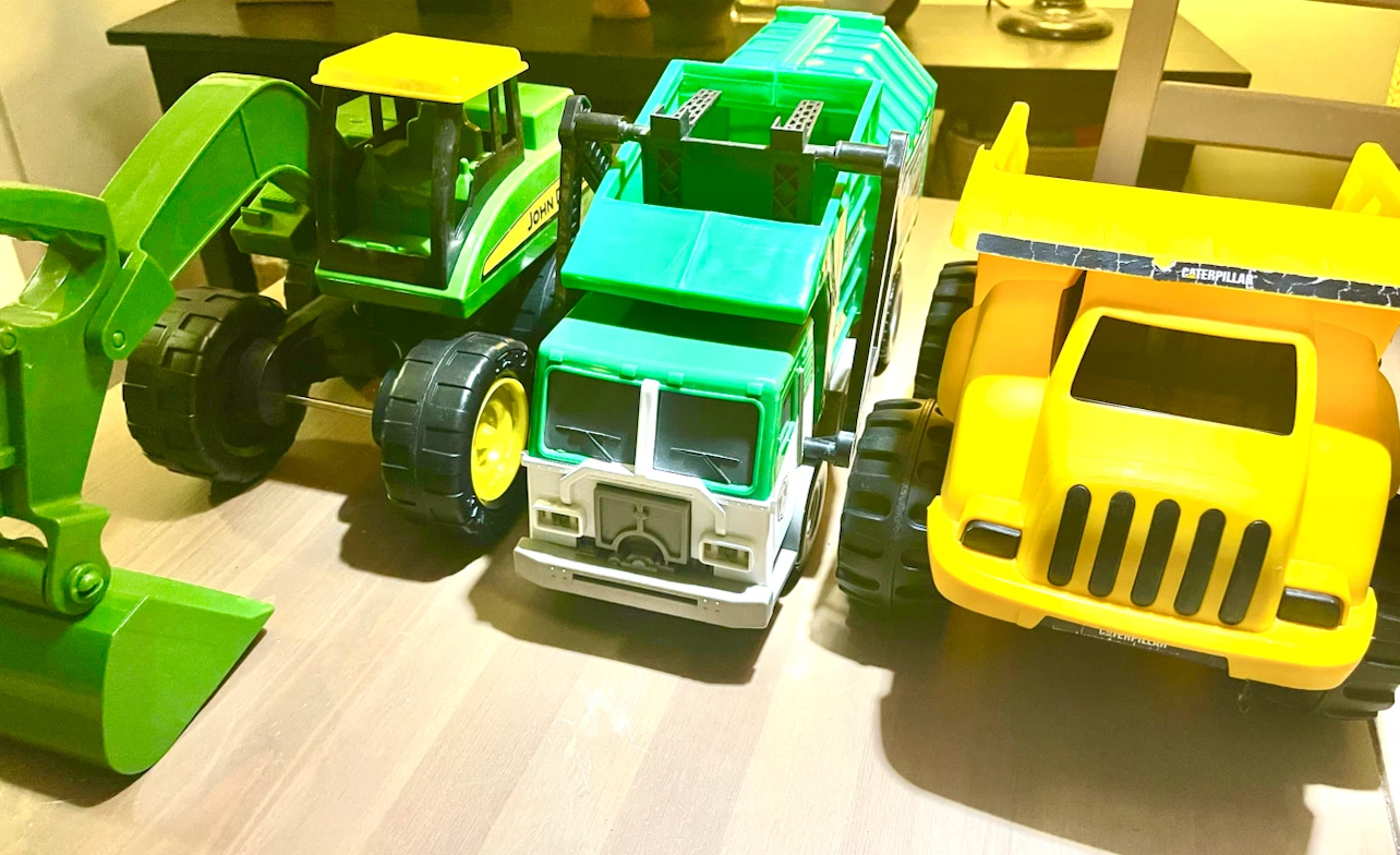 Lovingly used toys need a new home! - photo 3