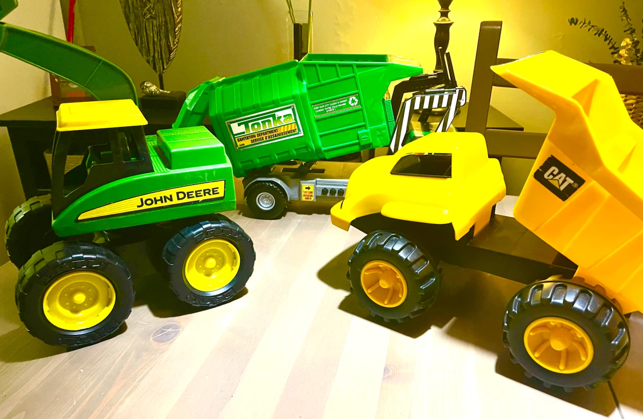 Lovingly used toys need a new home! - photo 4