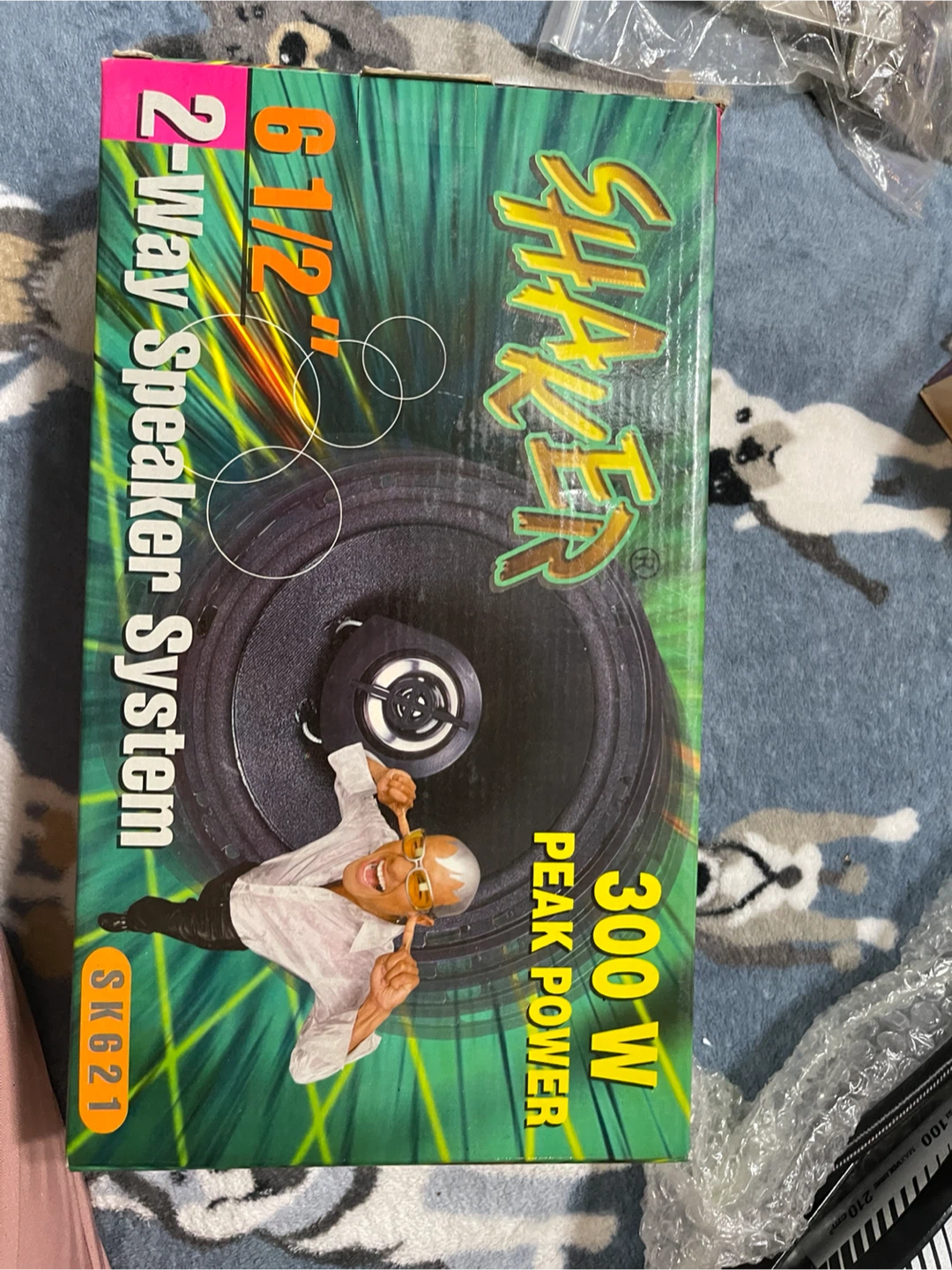 2-Way Speaker System 6 1/2" 300W Peak Power
