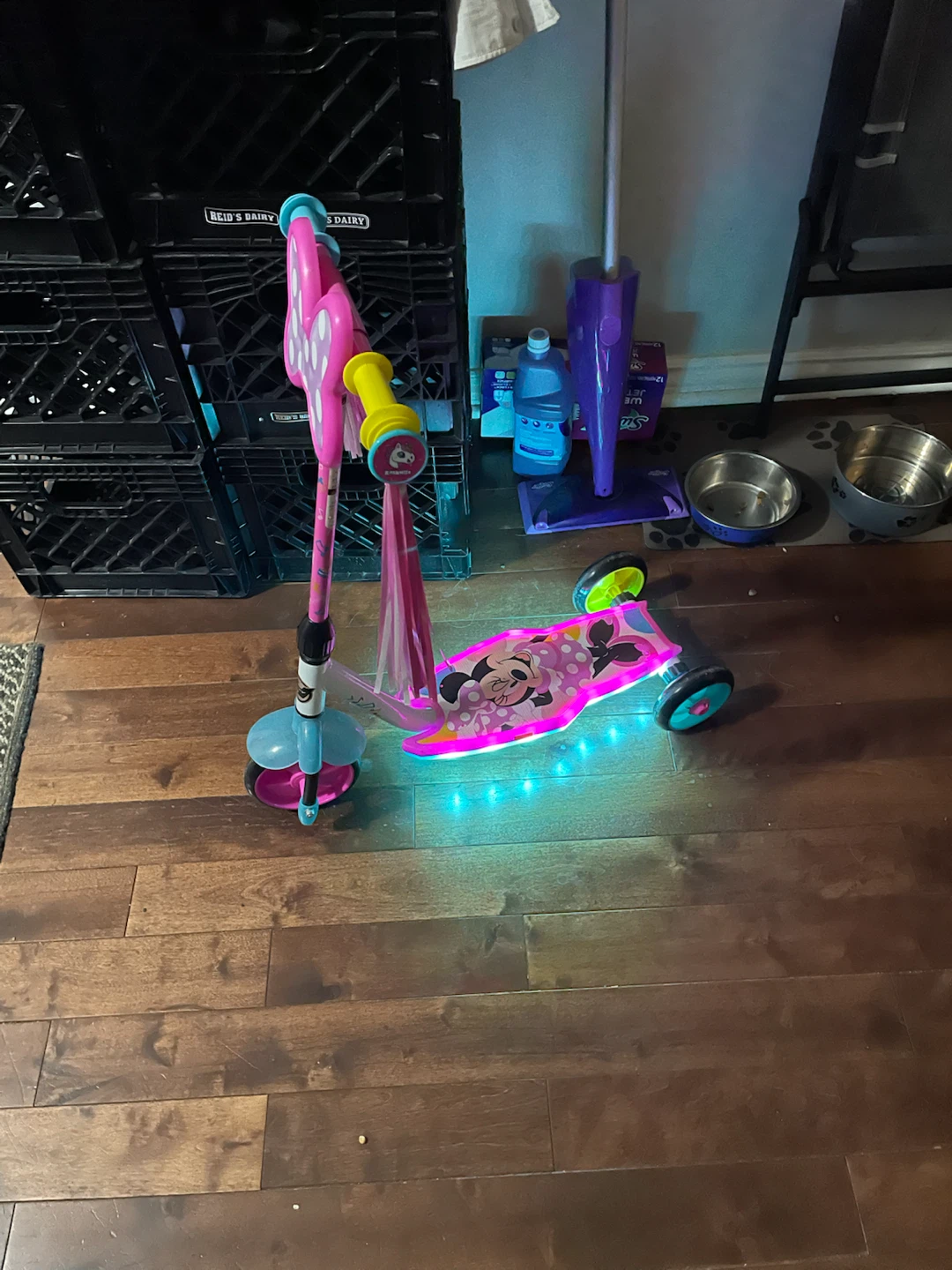 Disney Minnie Mouse 3-Wheel Scooter for Kids - photo 3