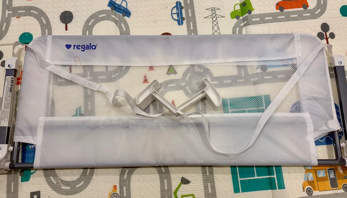 Regalo Swing Down Convertible Crib Rail - White