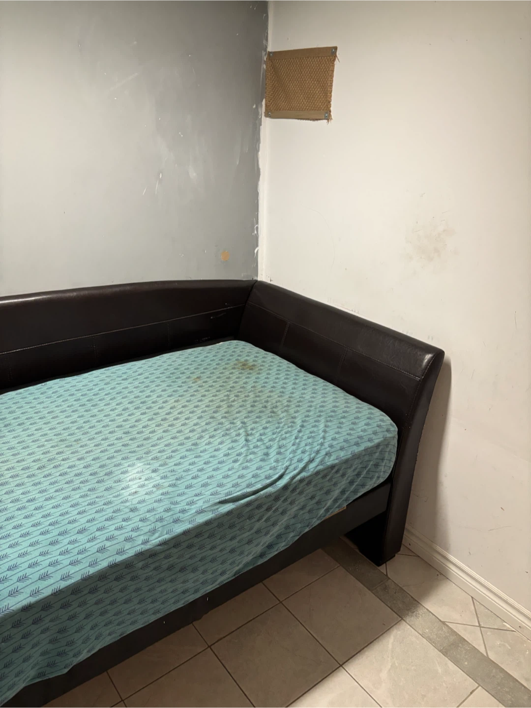 Private room for rent - photo 3