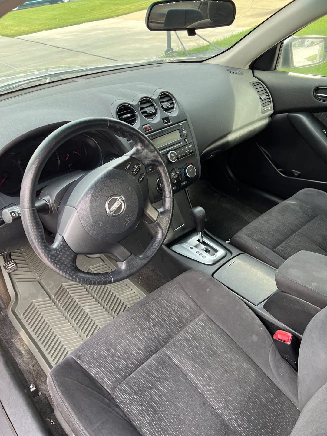 Nissan Altima 2010 - photo 4