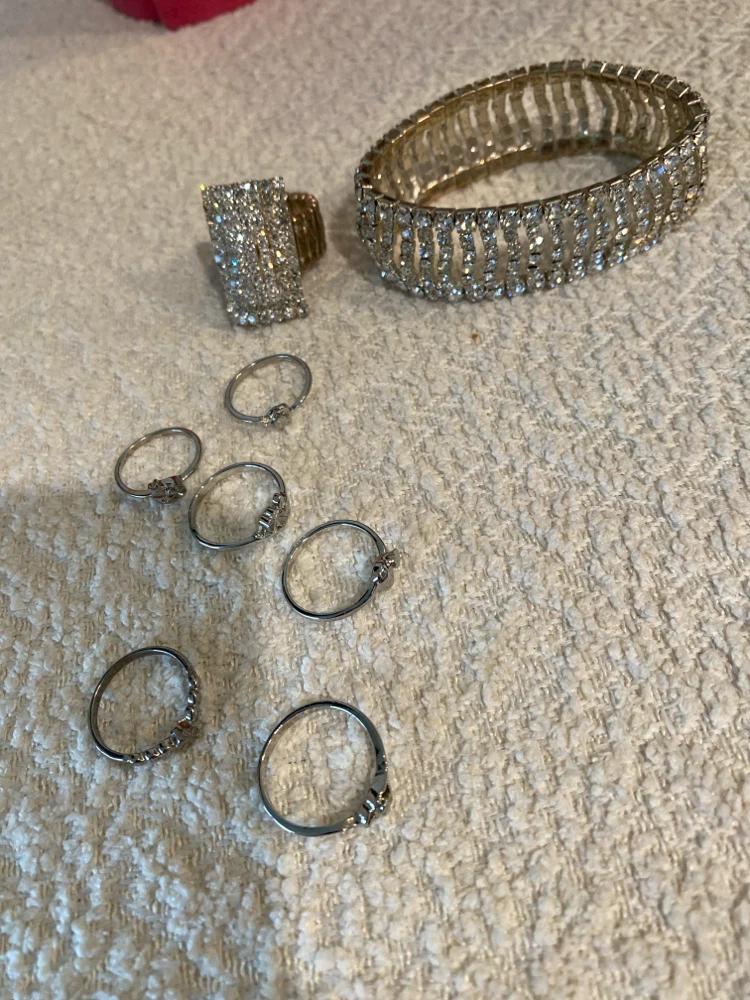 Rings and bracelet costume jewelry various