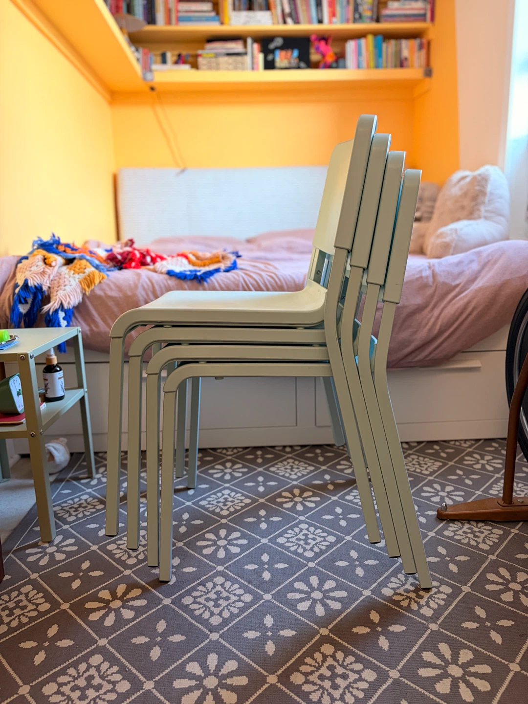 4 Stacking IKEA TEODORES Chairs - light turquoise - photo 4