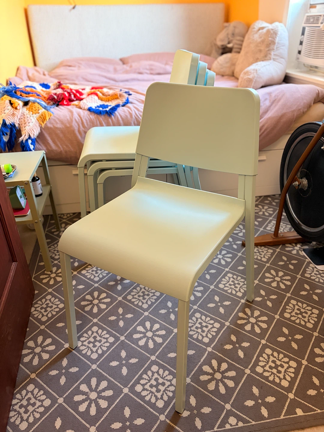4 Stacking IKEA TEODORES Chairs - light turquoise - photo 2