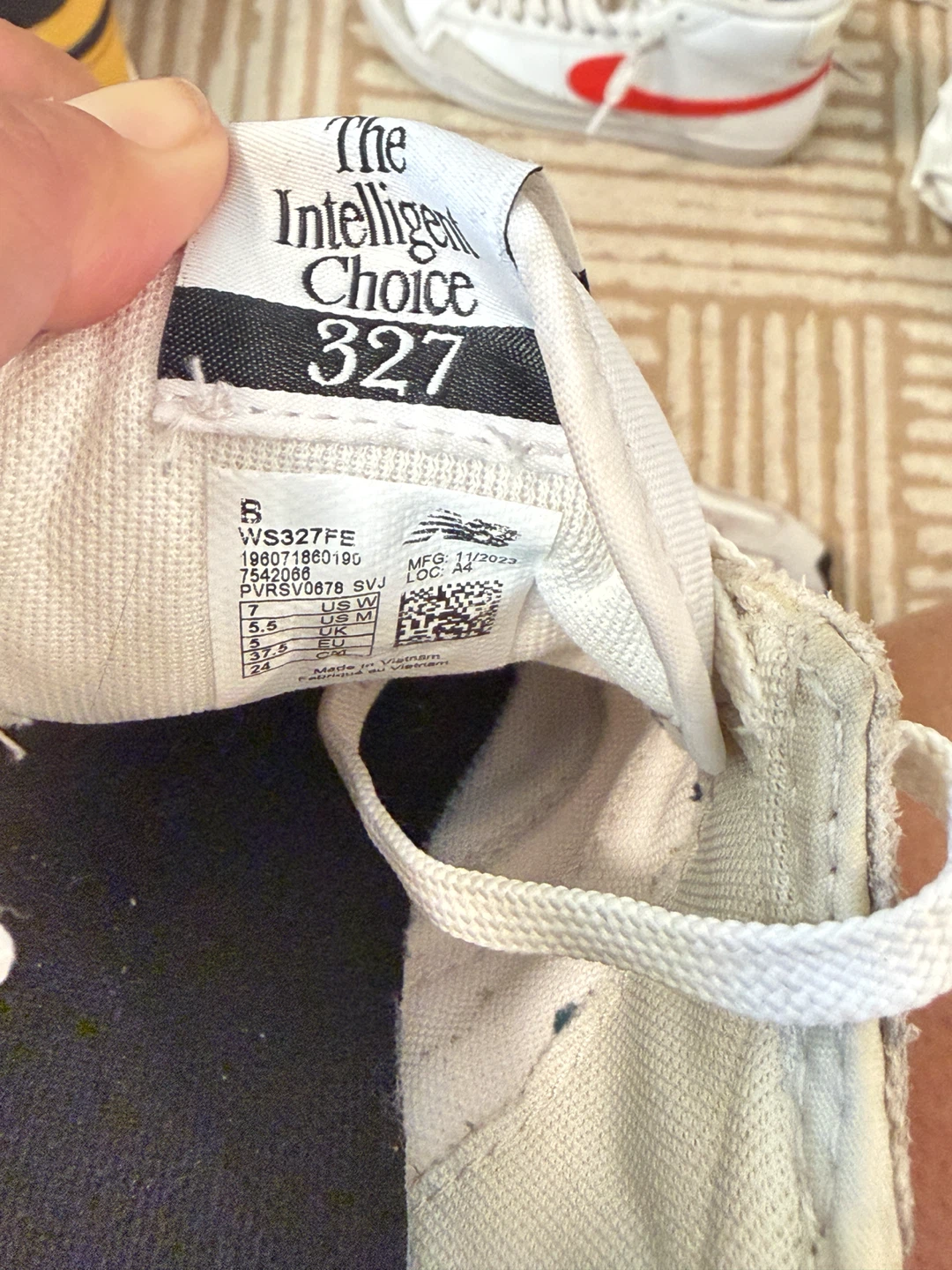 New Balance 327 White Casual Shoes
