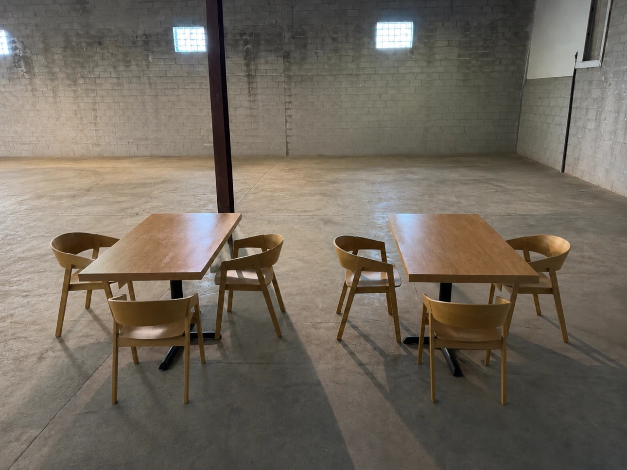 Tables and chairs / Café Furniture Set - photo 2
